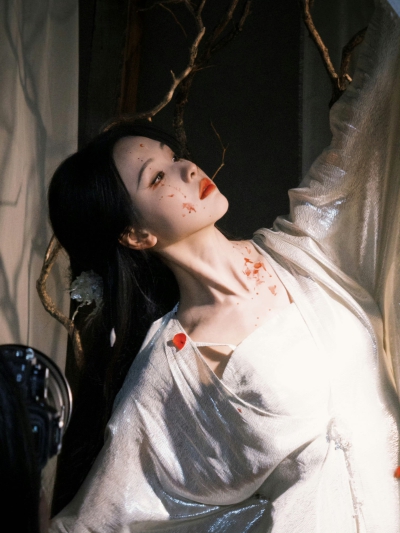 陈都灵