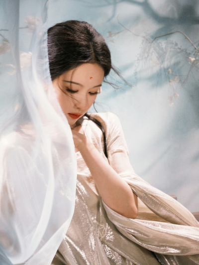陈都灵