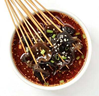 钵钵鸡白底头像