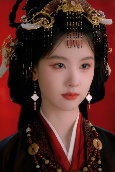 翘楚 陈都灵∣楚朝