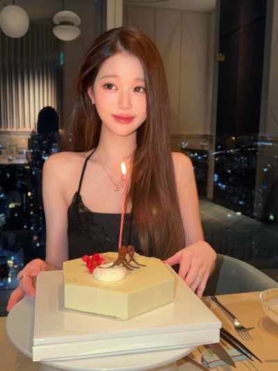 张元英 wonyoung