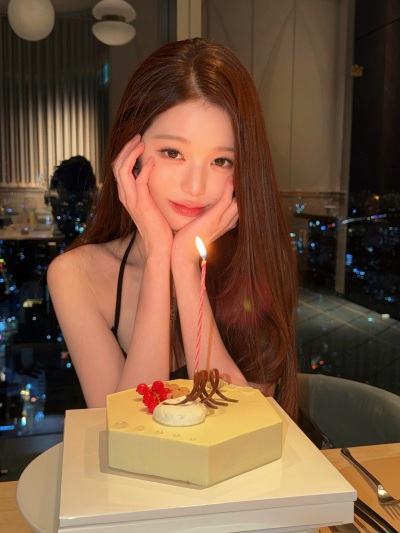 张元英 wonyoung