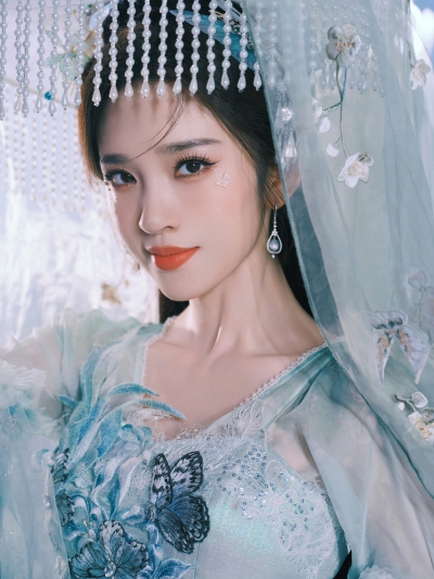 唐艺昕