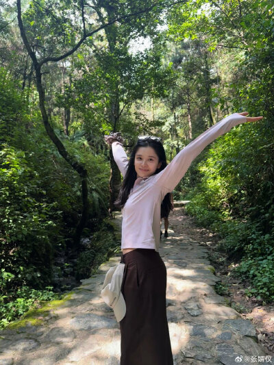 张婧仪