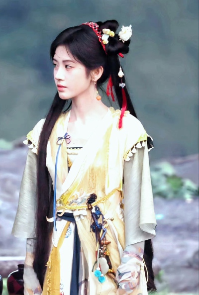 鞠婧祎