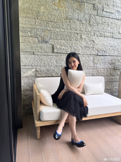 张婧仪