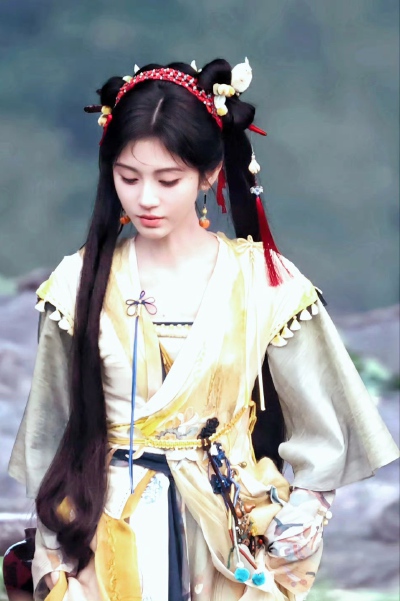 鞠婧祎