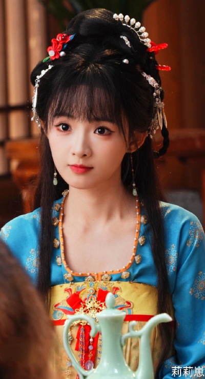 莉莉崽
