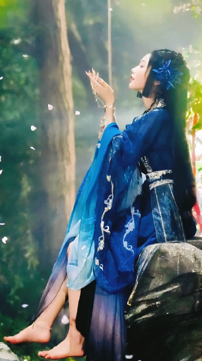 岳雨婷