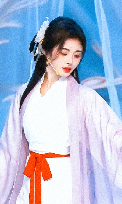 鞠婧祎