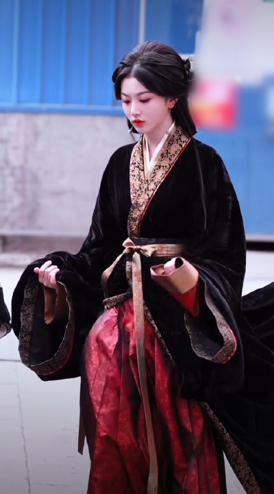 孔雪儿