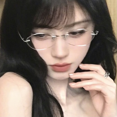 我记住橄榄树林的一阵悲风
