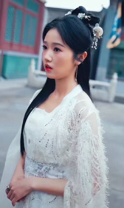 岳雨婷