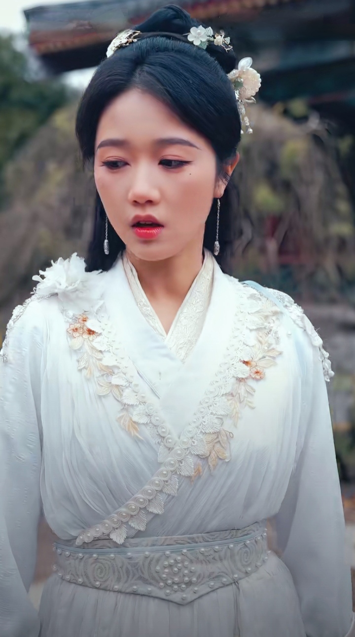 岳雨婷