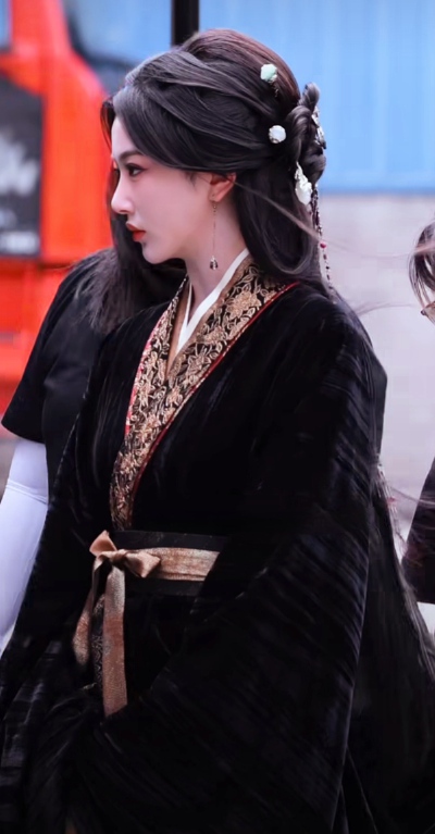 孔雪儿