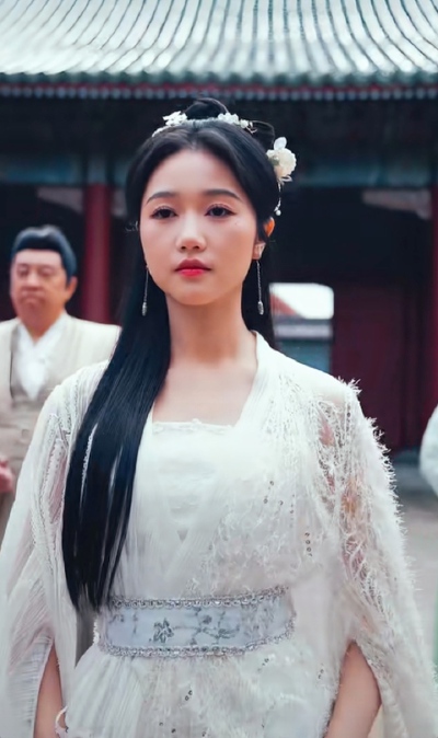 岳雨婷