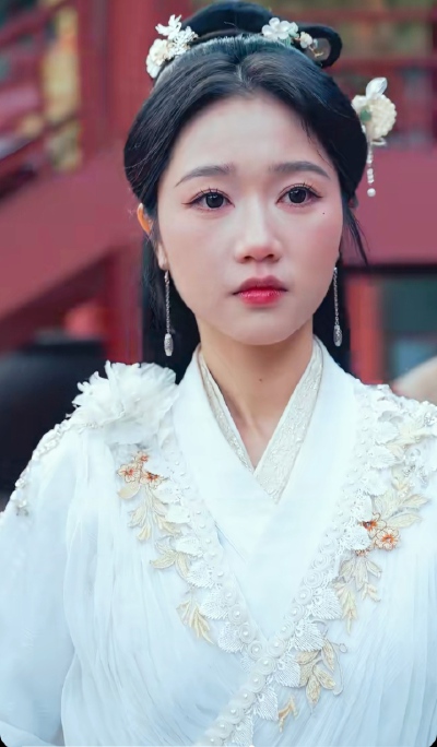 岳雨婷