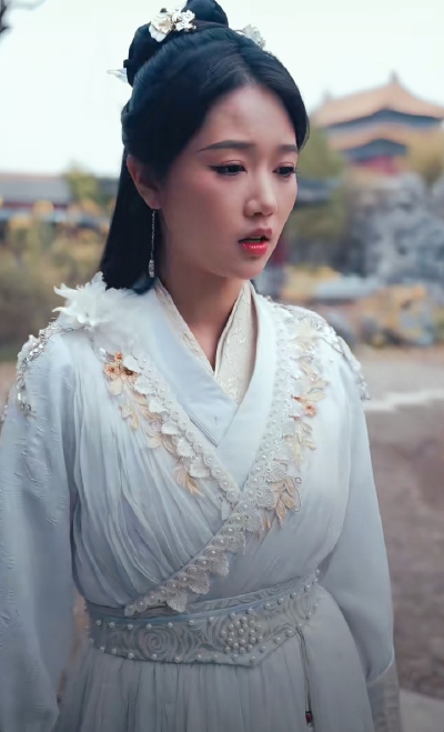 岳雨婷