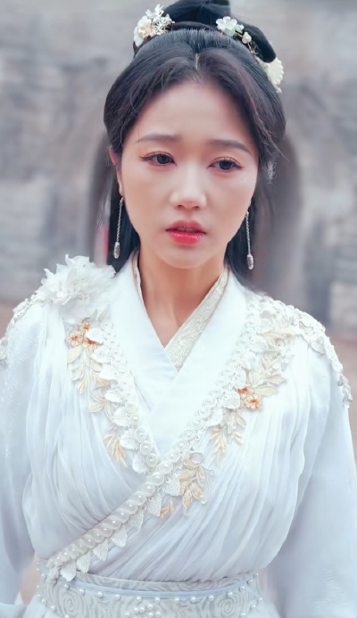 岳雨婷