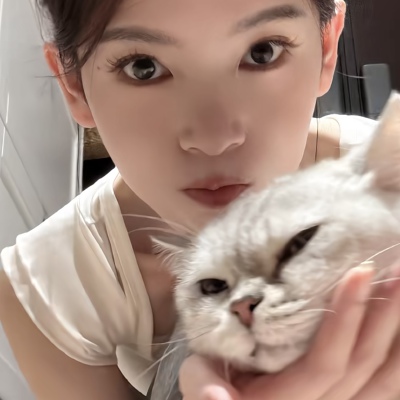 爱猫女
