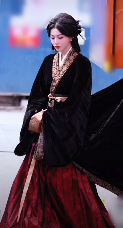 孔雪儿