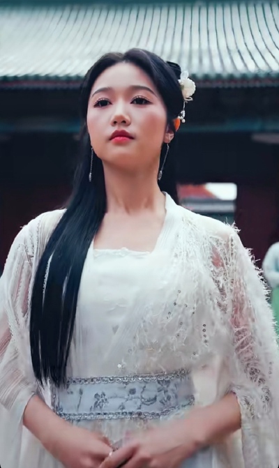 岳雨婷