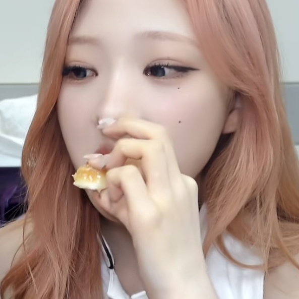 嗯哼