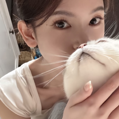 爱猫女