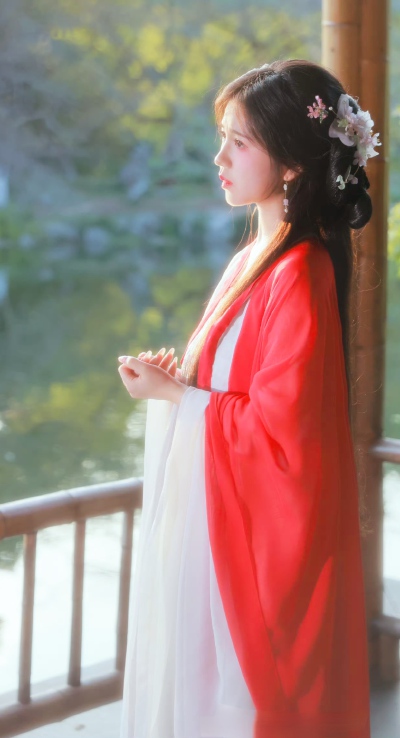 宥拉