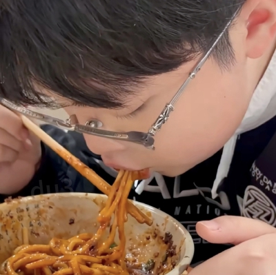 猪猪牌吃播
自截自调有水印单收用