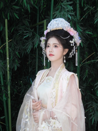 宥拉