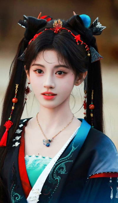 鞠婧祎