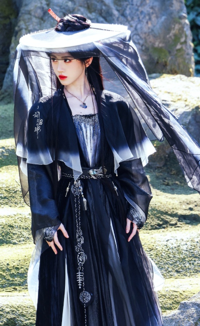 鞠婧祎