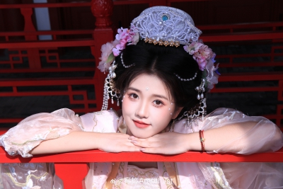 宥拉
