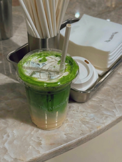 日常
绿色糖果