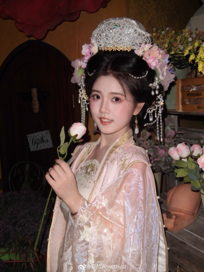 宥拉