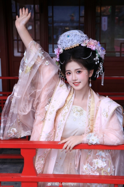 宥拉
