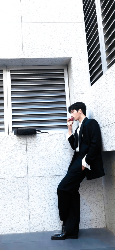 井柏然