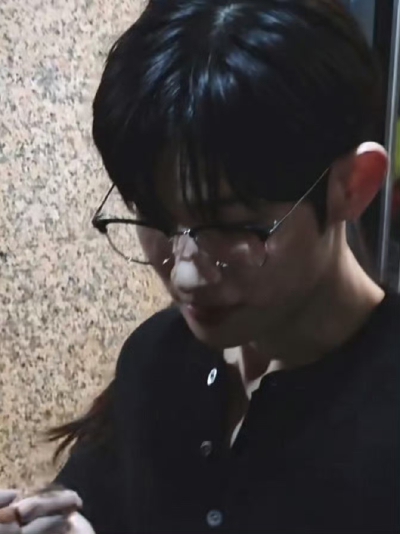 。