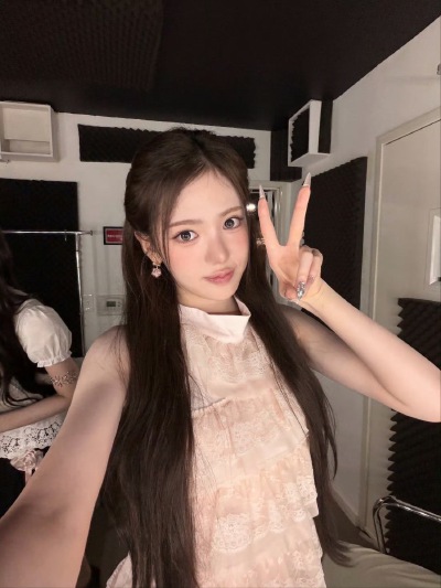 kiiikiii Sui李守彬
