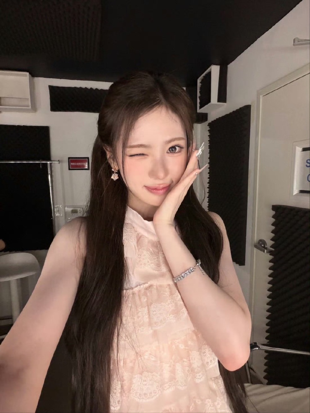 kiiikiii Sui李守彬