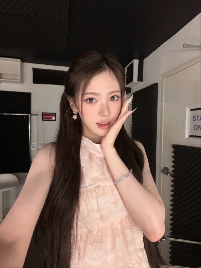 kiiikiii Sui李守彬