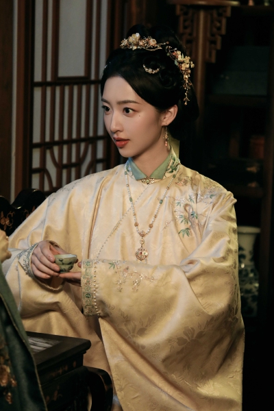 花开锦绣 邓恩熙∣傅庭芸