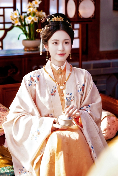 花开锦绣 范诗然∣范雅客