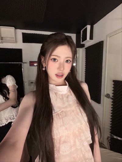 kiiikiii Sui李守彬