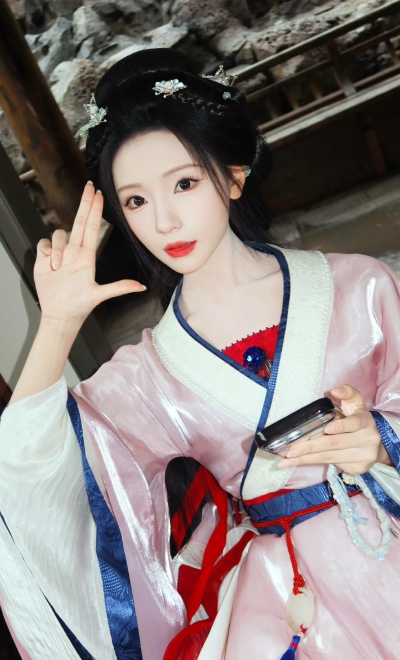 王云云