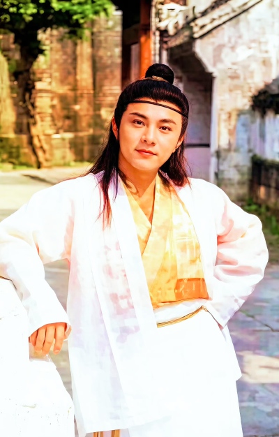 张卫健