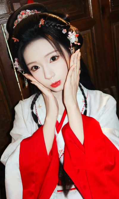 王云云