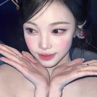 好喜欢这套，但是这个色调我拯救不过来了！
记得单收，单收=单图收藏