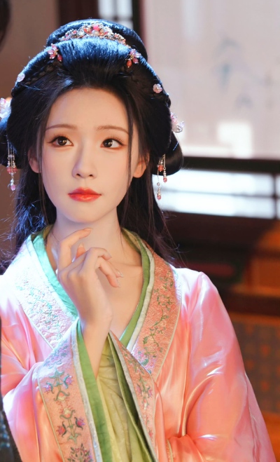 王云云